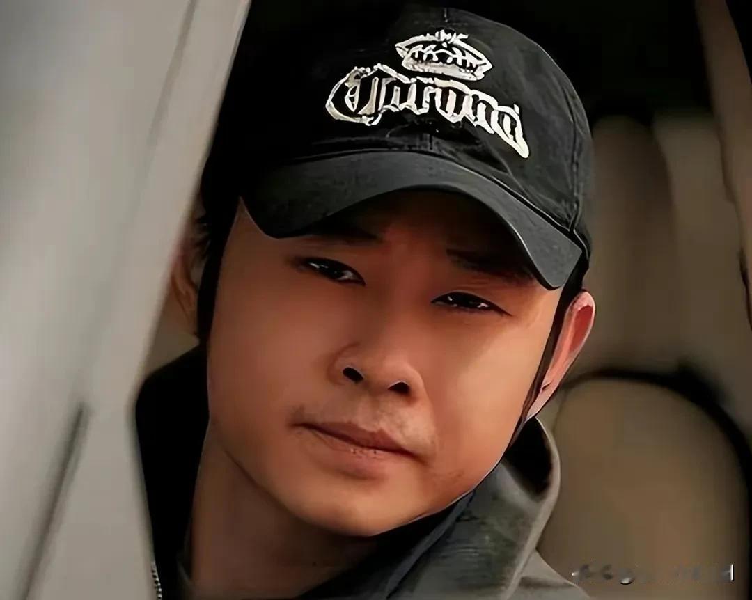 刀郎获全球音乐华鼎奖亚洲最佳歌手，狠狠抽了那英、杨坤等人一记耳光，12月27日，