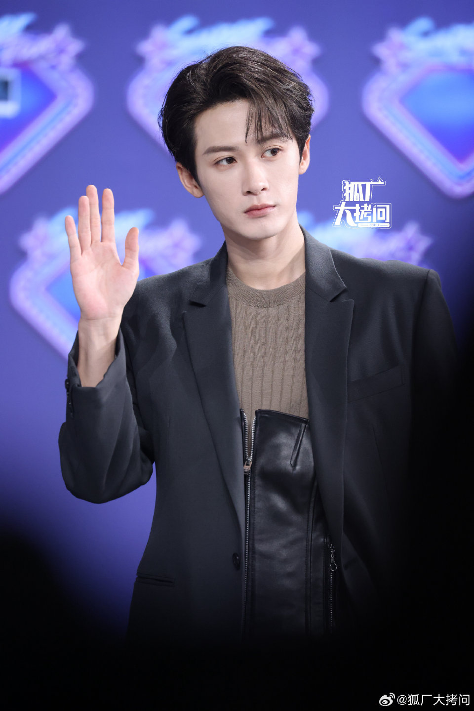 檀健次qq音乐巅峰盛典红毯生图来了！ 