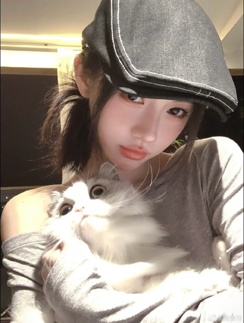 丝芭与旗下大量艺人存在合同纠纷任何人想从丝芭走都不得不退层皮下来从鞠婧祎到黄婷婷