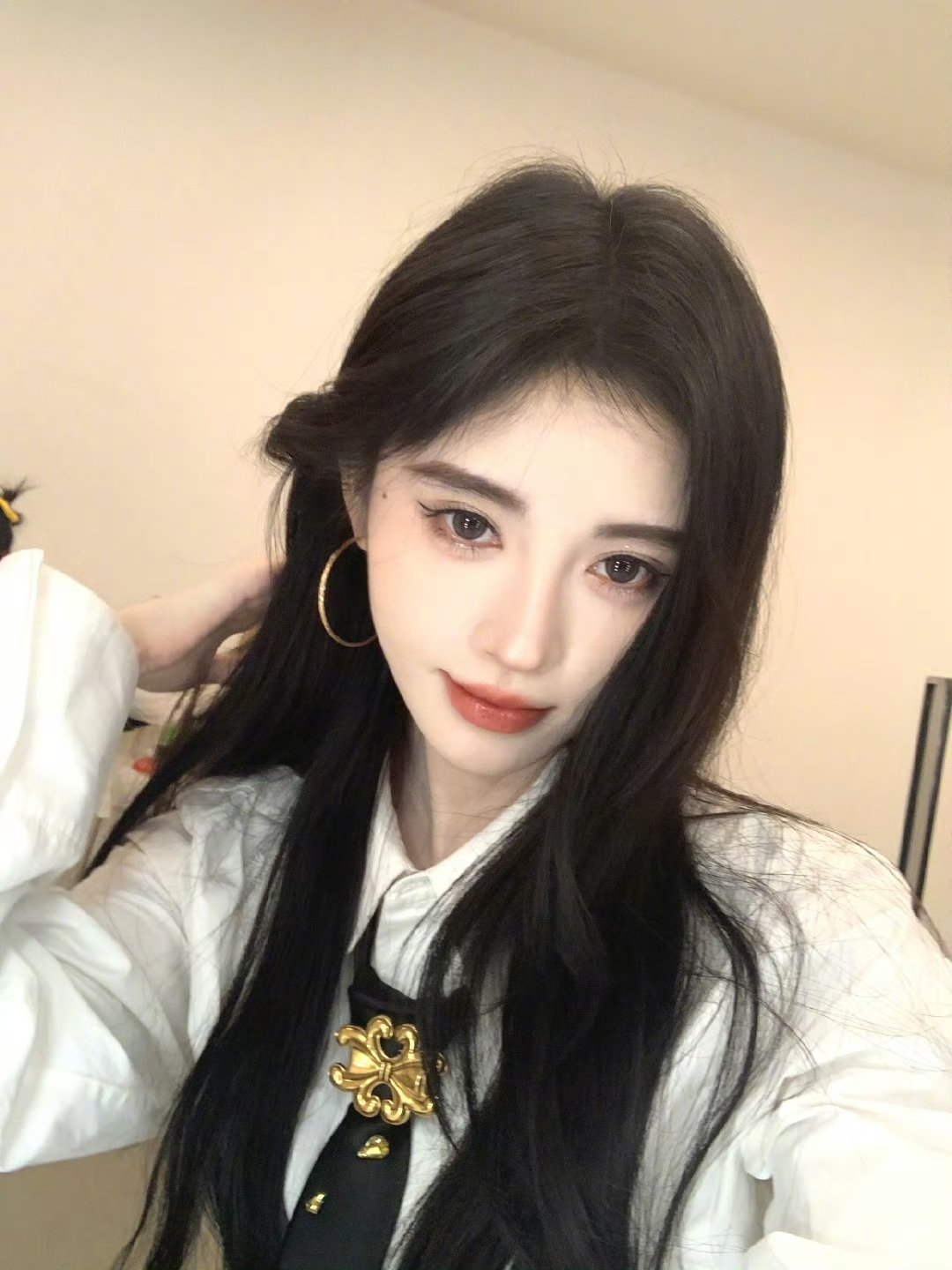 jjy鞠婧祎千香 jjy鞠婧祎姜黎非 “晚风带着你的笑懵懵懂懂 有万分之一的心动