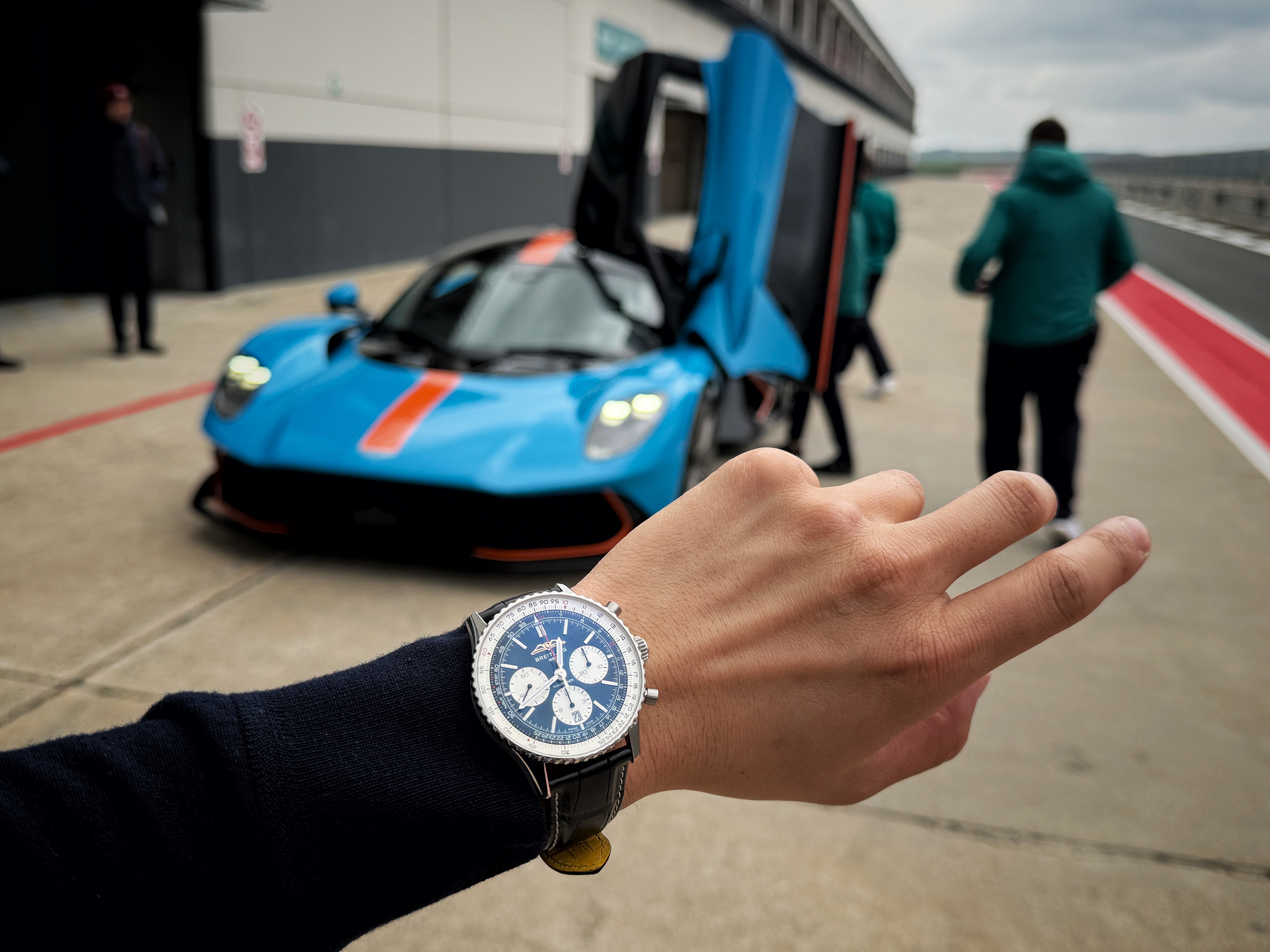 Time to Fly ⌚️🛰️ 欣哲频道阿斯顿马丁valhalla百年灵 西