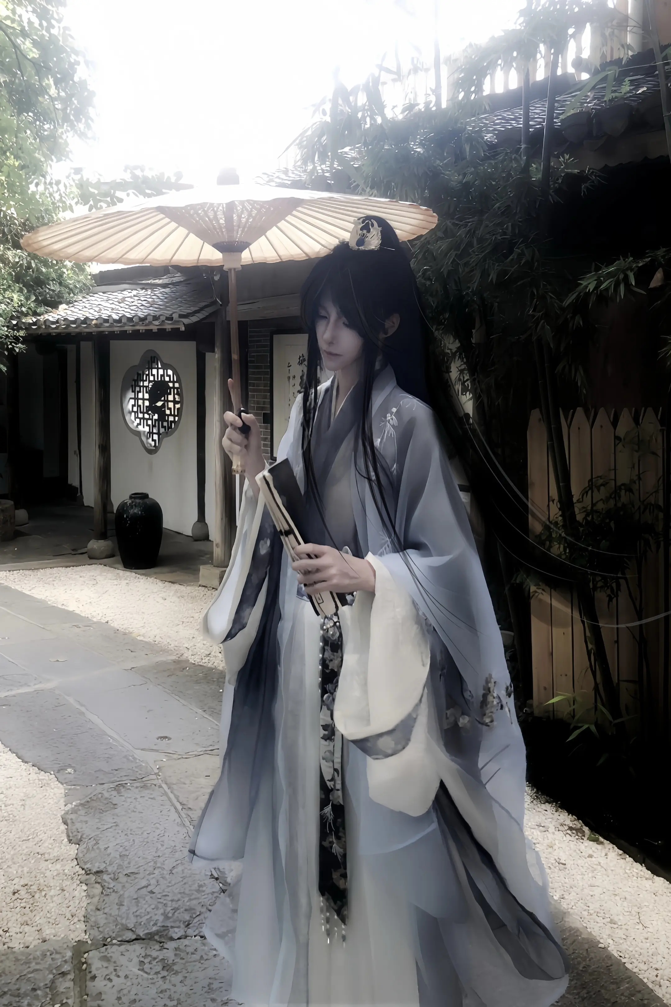 “纵然空梦一场 偏就甘之若饴”