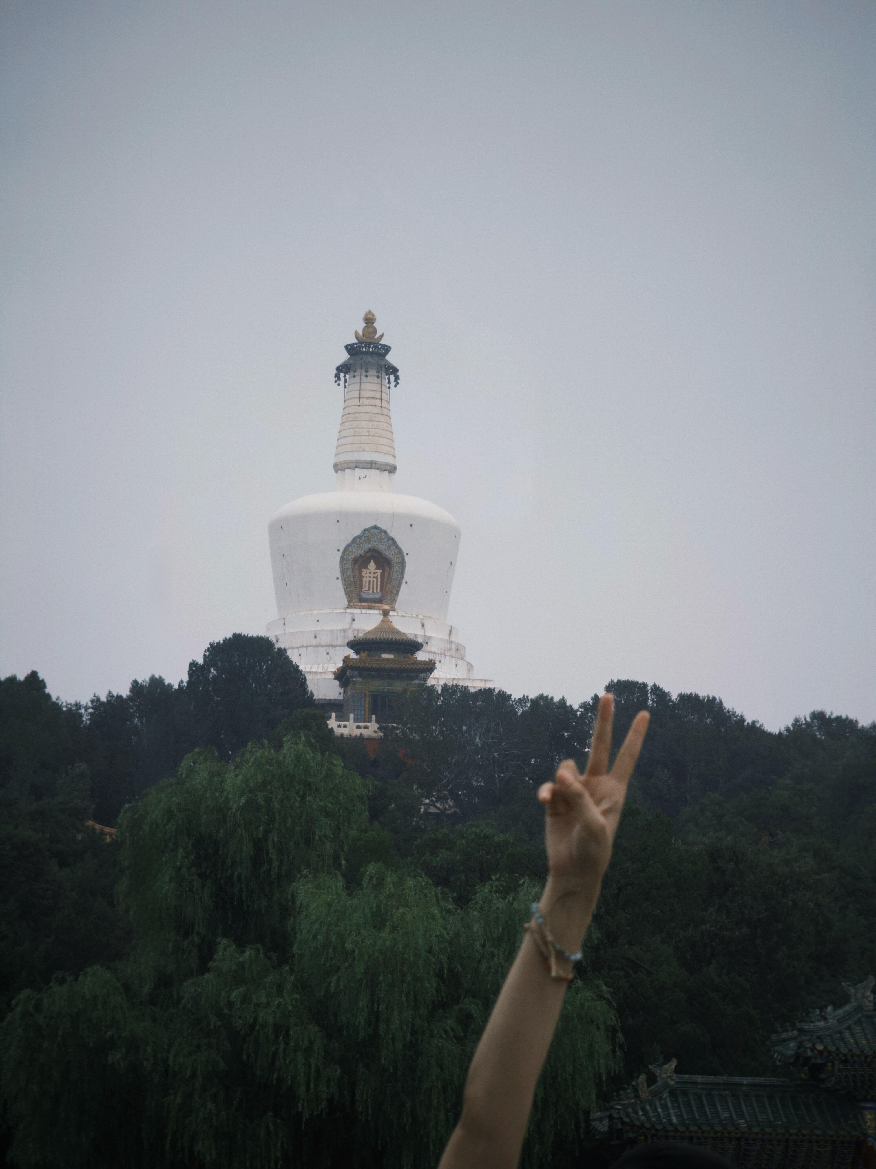 今天工作室发的826视频我没哭！看到这次的826，克里斯李和工作室更新dy和啃得