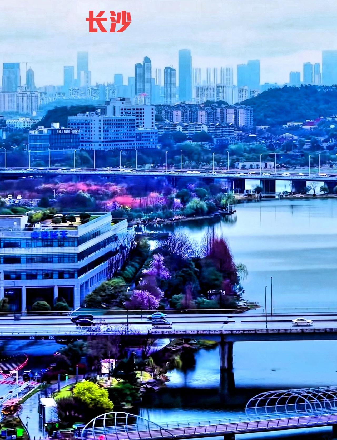 2026年，长沙与广州相比，从两座城市的环城来看都不错。虽然两座城市都有旧城区，