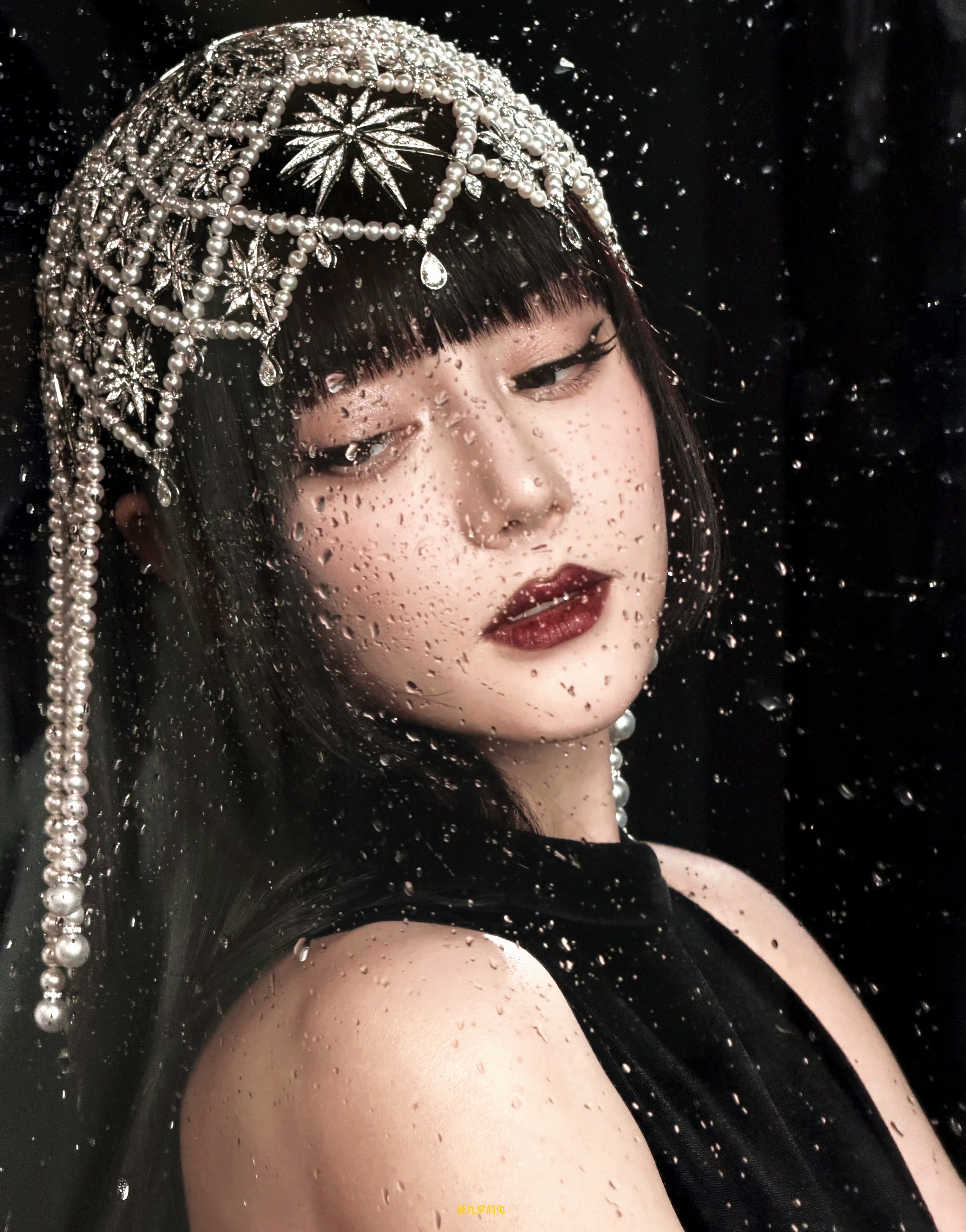美神降临  🖤🐈⬛迪丽热巴 美神降临迪丽热巴超大珍珠项链