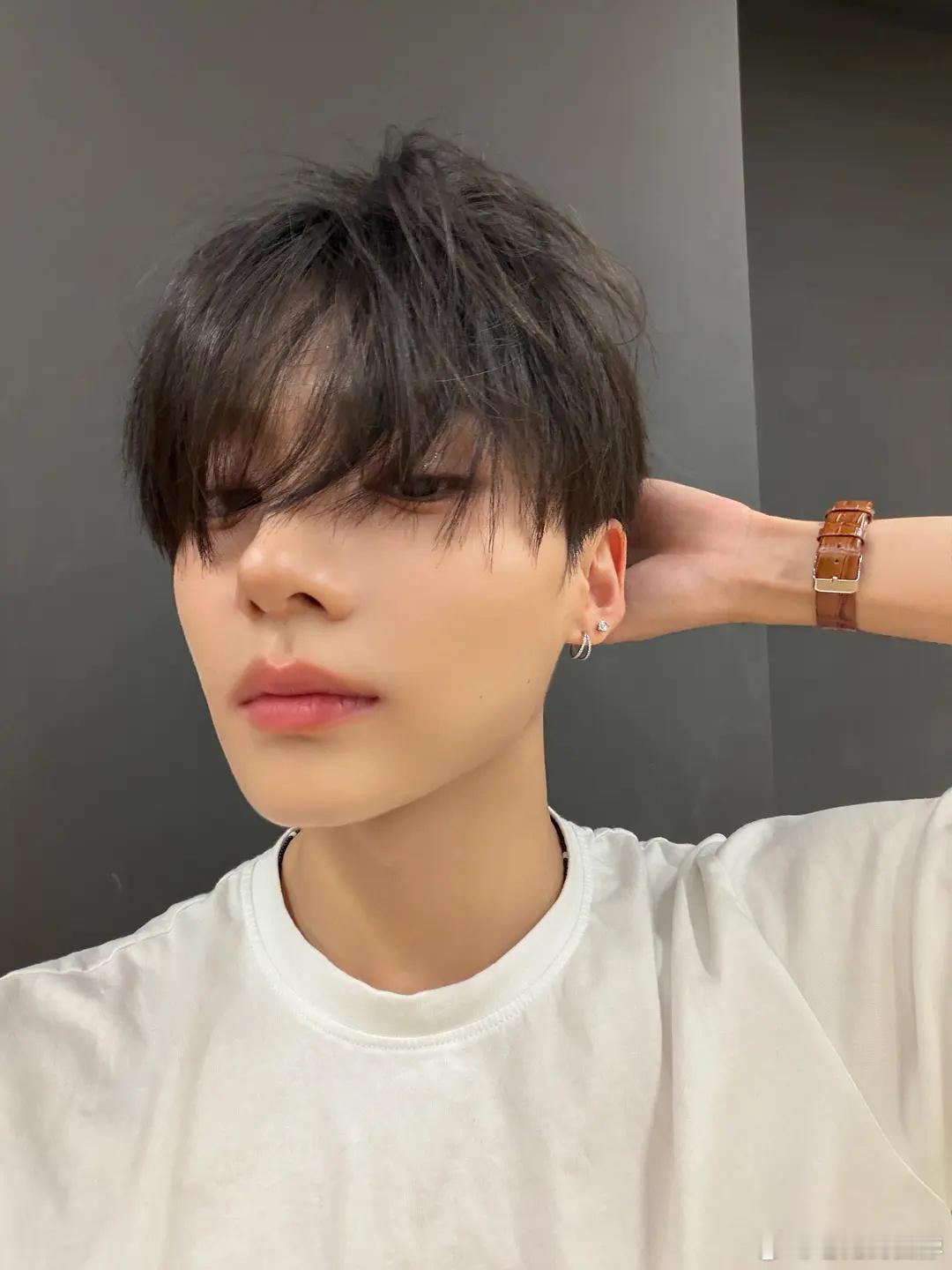 李相沅新更新的自拍🤳 ​​​