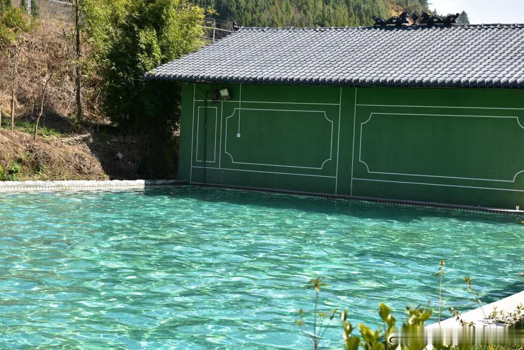 五一腾冲泡汤指南｜8 处宝藏温泉合集，春日度假直接躺平都说十户腾冲九户汤，来过才