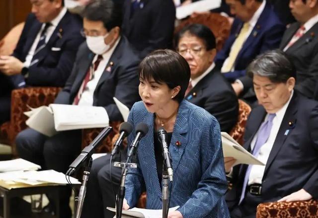 高市早苗这次在国会答辩说的话，让不少人都看傻了。台湾问题明明是中国内政，日本凭什