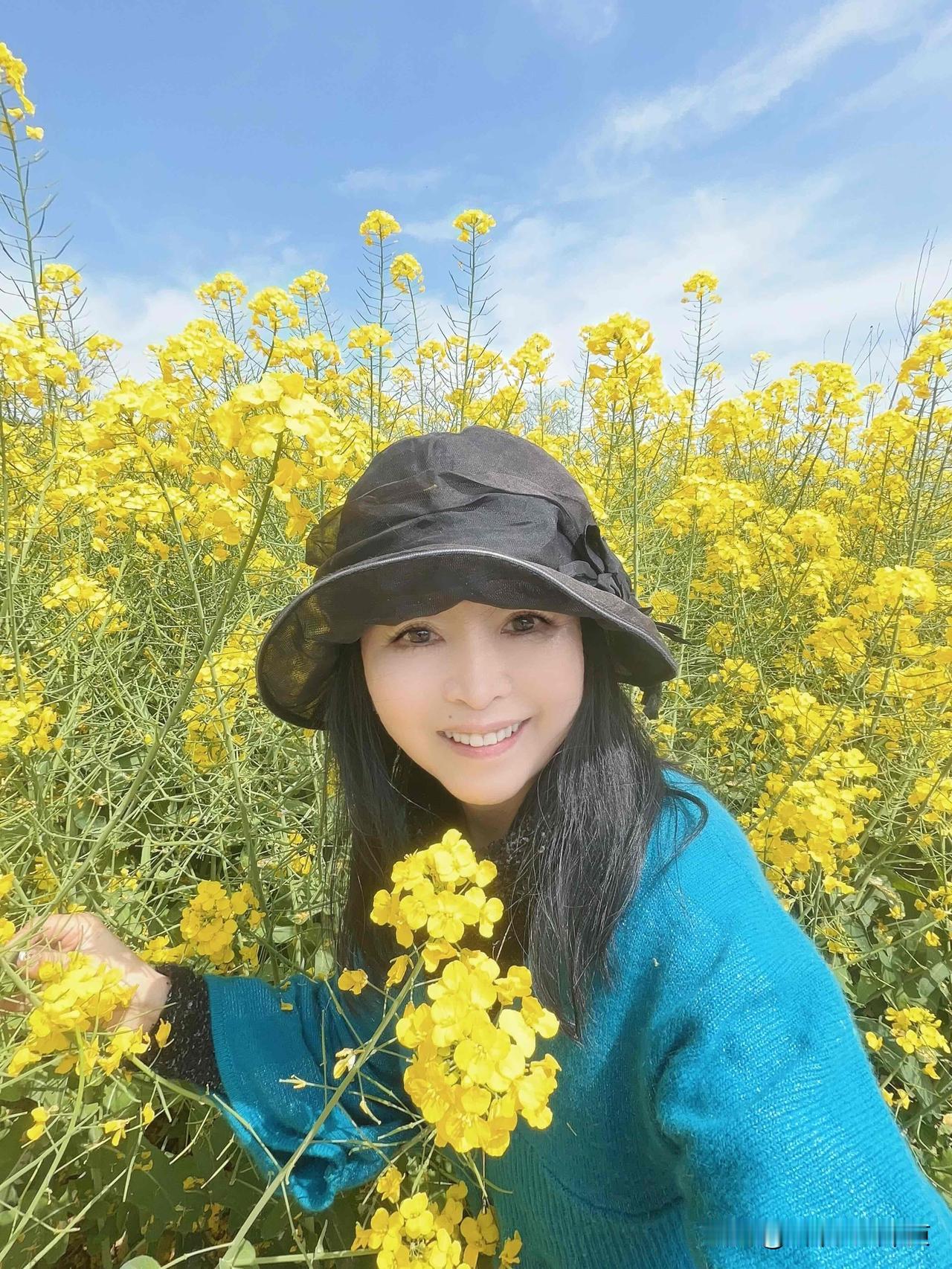 昨天参加了新家那边的物业组织的业主“庐江一日游”免费活动，
入伙十多年来今年是第