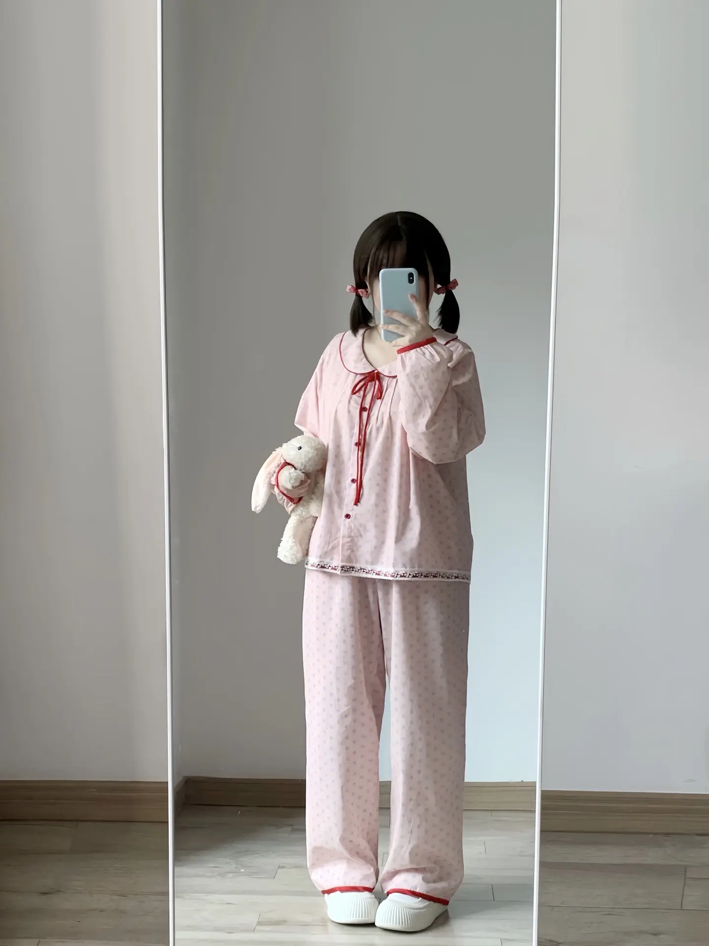萌萌的睡衣。