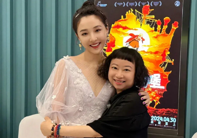 吴倩曾是饶雪漫的书模不得不说，饶雪漫的眼光真的很独到 ​​​