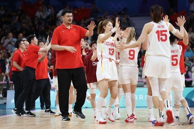 实话实说，中国女篮本届奥运会：太遗憾了！
1、小组赛首战，本来能赢西班牙，偏偏要