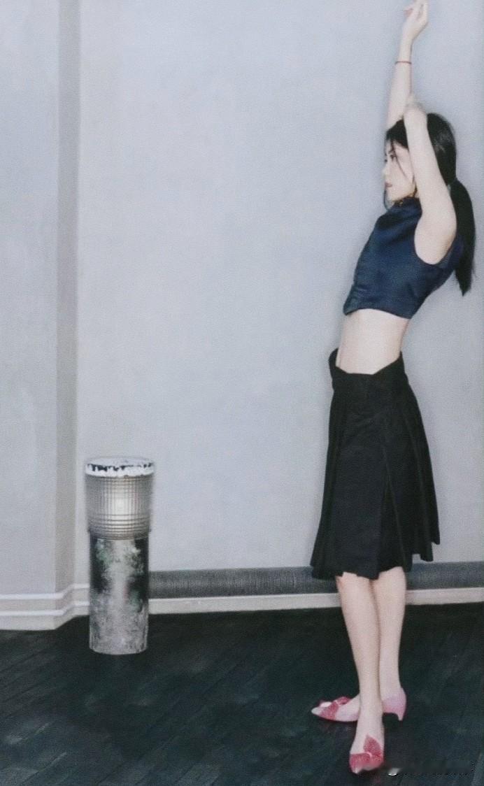 王菲年轻时身材真的好