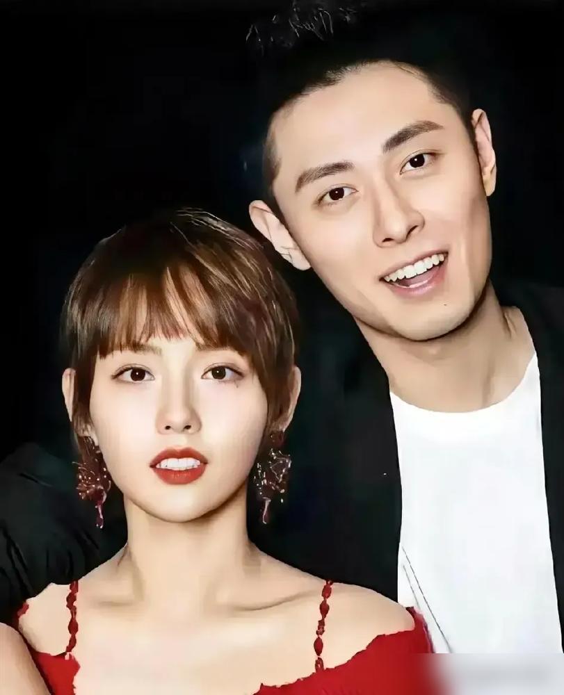 张嘉倪新内衣广告刚出来，一小时播放量就破了520万。
网友刷满弹幕，喊姐姐杀疯