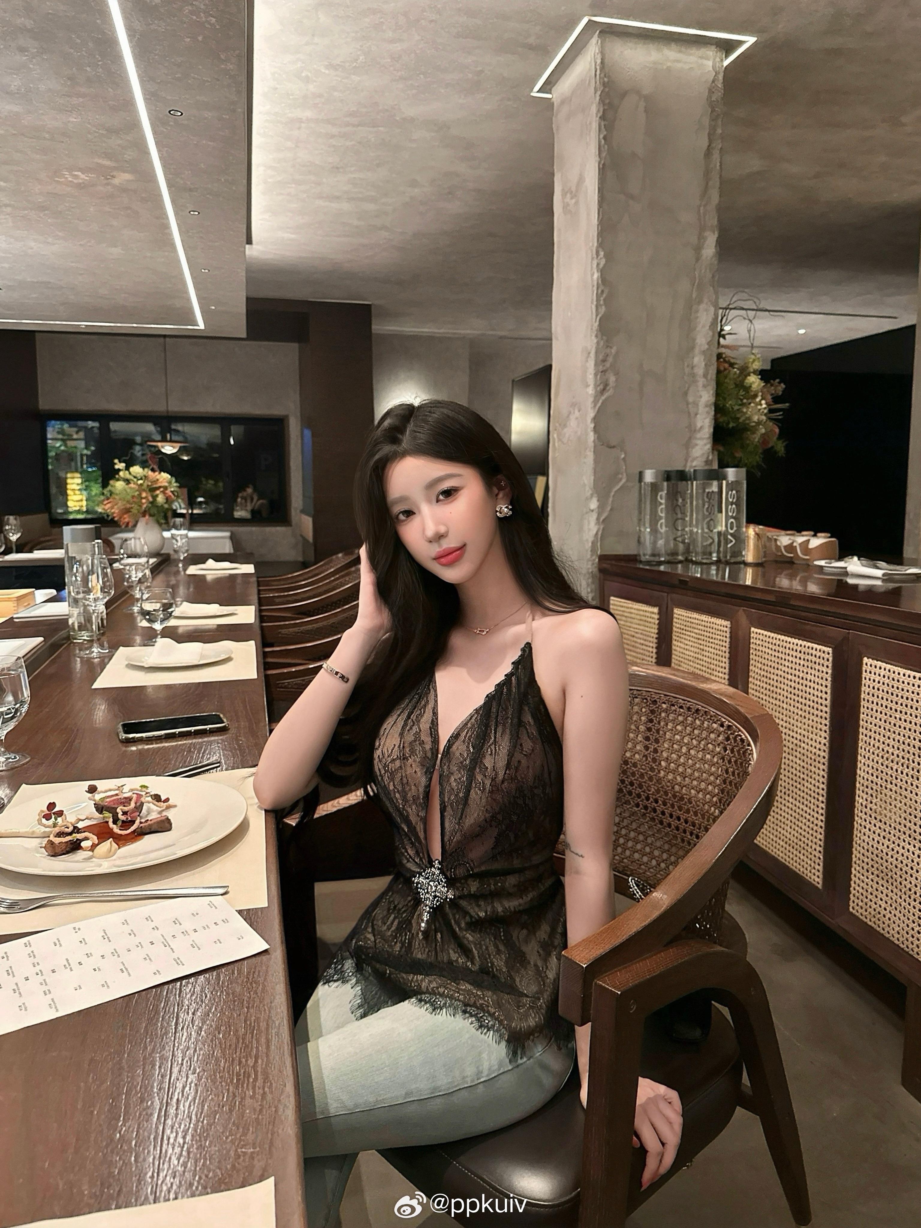 平静且幸福着 现在每晚都蹲着露宝的剧更新 好美好美..噢对了 还抢到了JJ的音乐