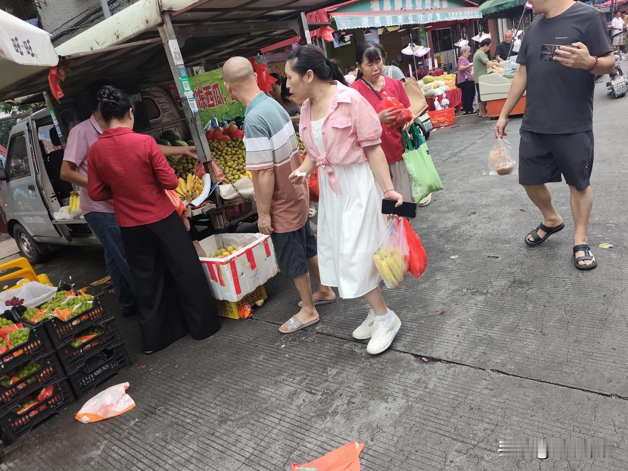 你问我答这卖的是什么李子，我只是看看，应该是广西李子吧？