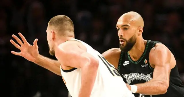 戈贝尔又封锁约基奇！森林狼力擒掘金，系列赛2-1