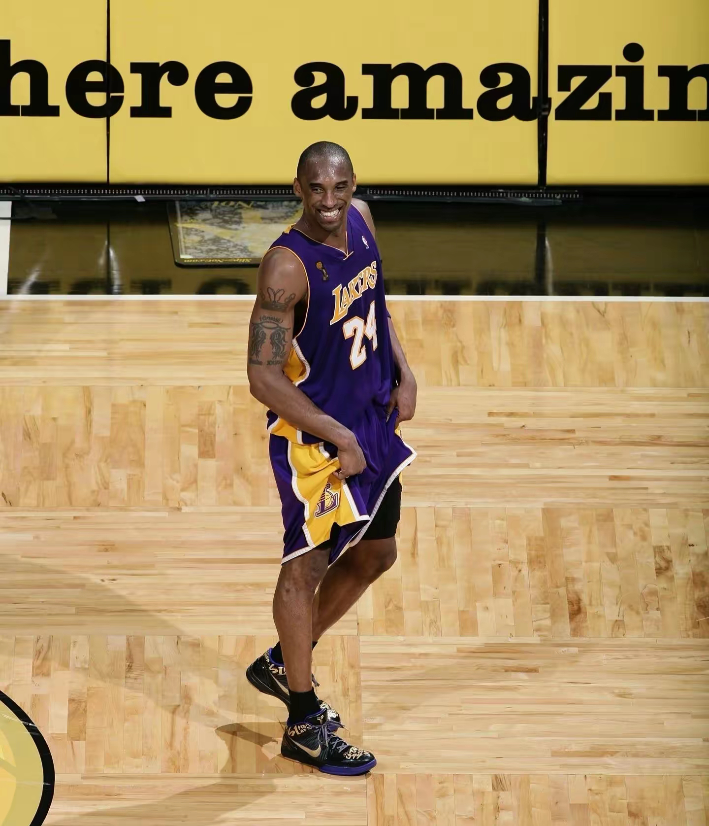凌晨四点🕓💜💛科比KobeBryant凌晨四点 ​​​
