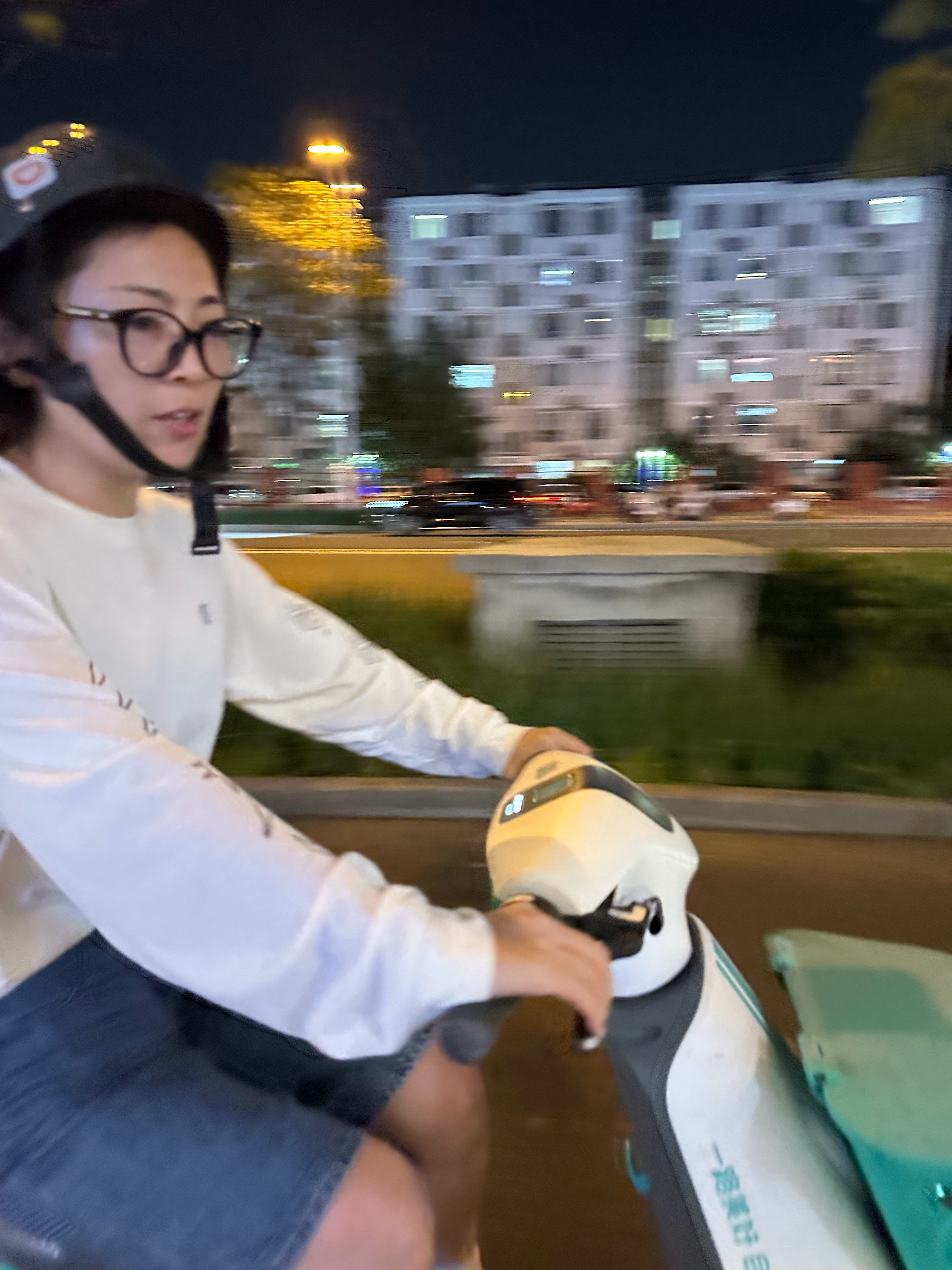 妈妈有点机车耶[偷笑]溜溜桃[超话] ​​​