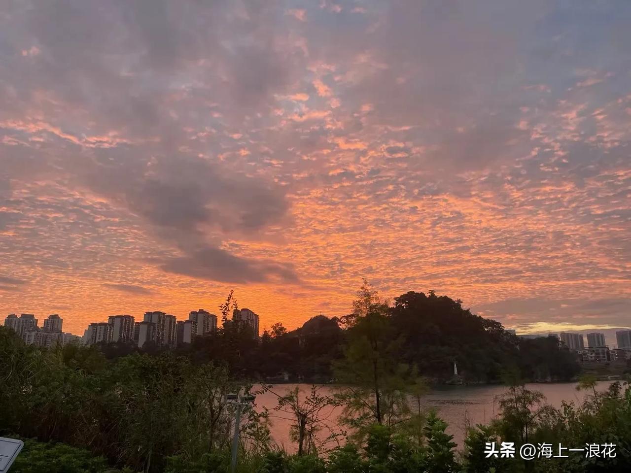 广西河池看夕阳！夕阳无限好，只是近黄昏！