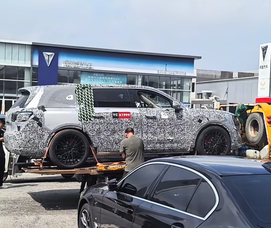 问界M9加长版曝光，大家觉得怎么样？ 