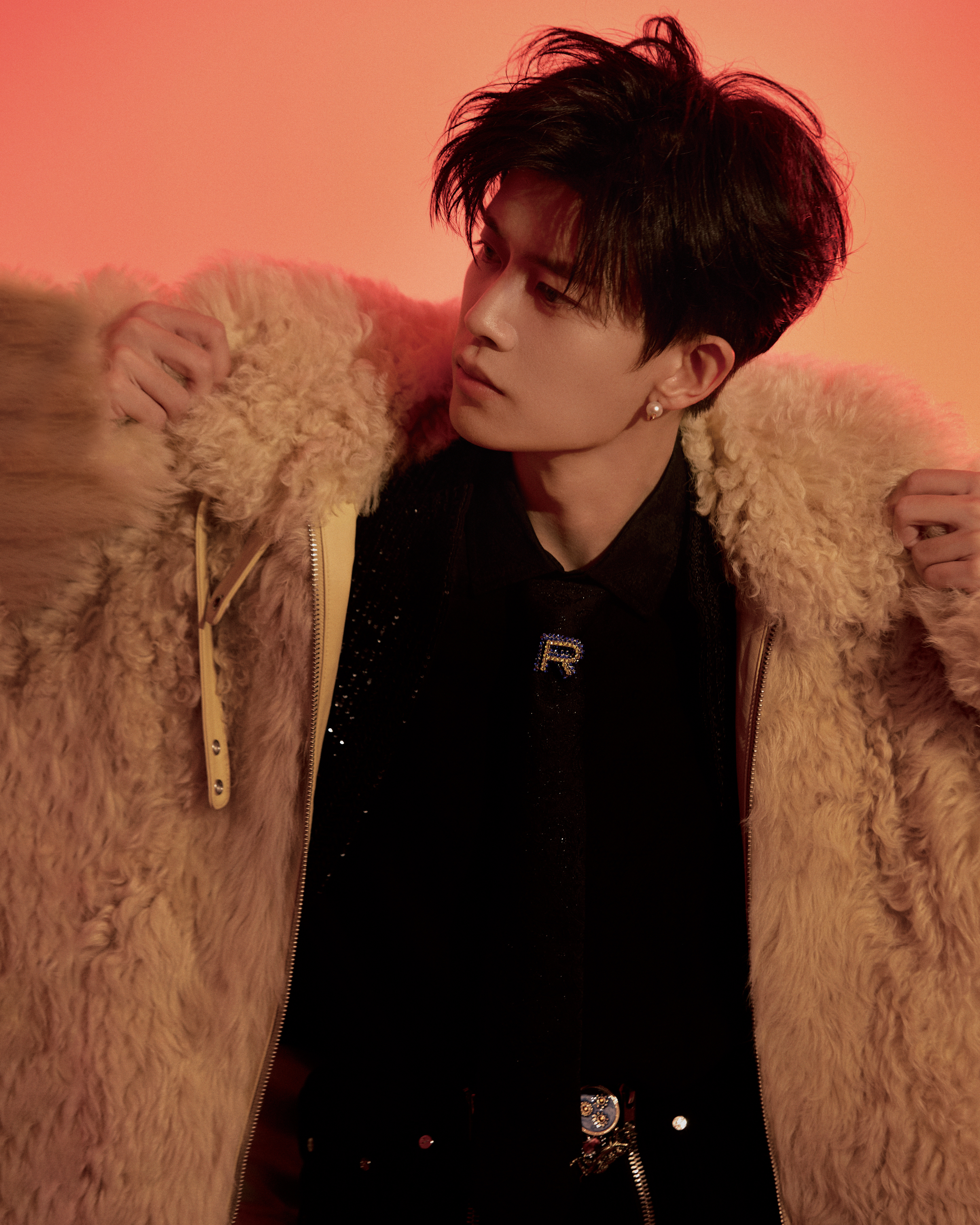 任嘉伦 ❥ 𝚁𝙹𝙻 ₀₅.₂₀♥️· 任嘉伦     你是我青春里最耀眼的