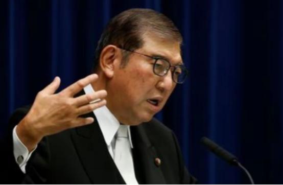 日本前首相石破茂，当着全日本1.2亿民众的面，问出了一个扎心问题：嚷嚷着要和中国