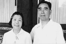 1960年代的某天，邓颖超到厨房“监工”要求好好给总理做饭，没想到管生活的同志却