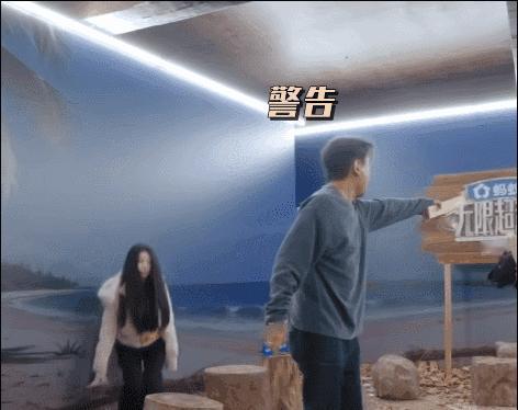 朱孝天节目被当头一棒打懵，演戏到底该不该玩命？
 
《无限超越班》这段即兴考核直