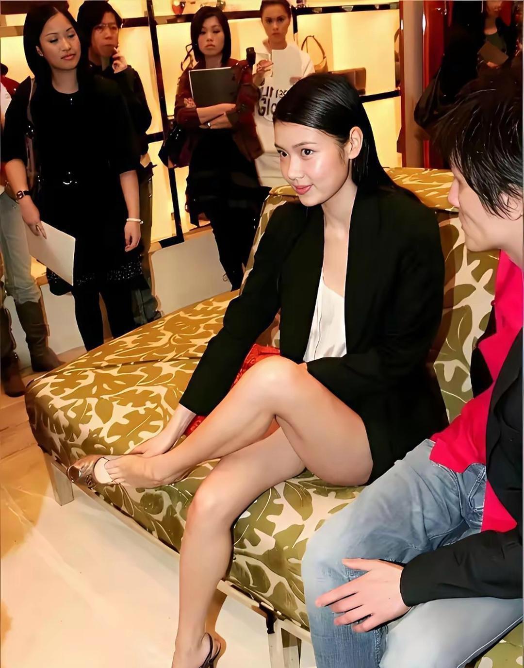 年轻时的乐基儿