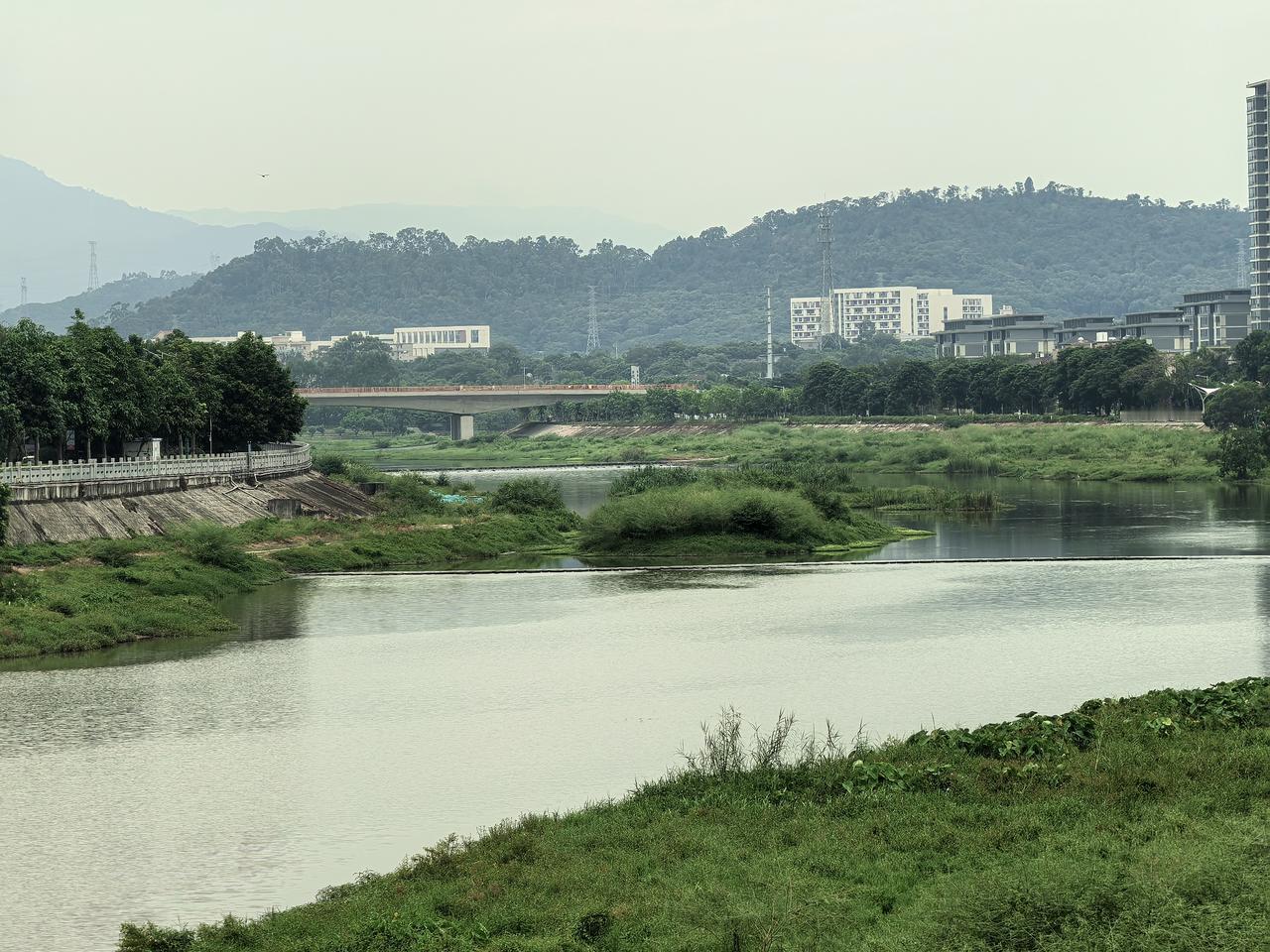 同安汀溪西路这座桥到底还要建多久？几年了？堪比修地铁需要的时间了。。。[哈欠]