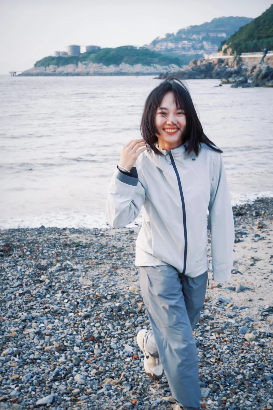 你更喜欢山，还是更喜欢海？