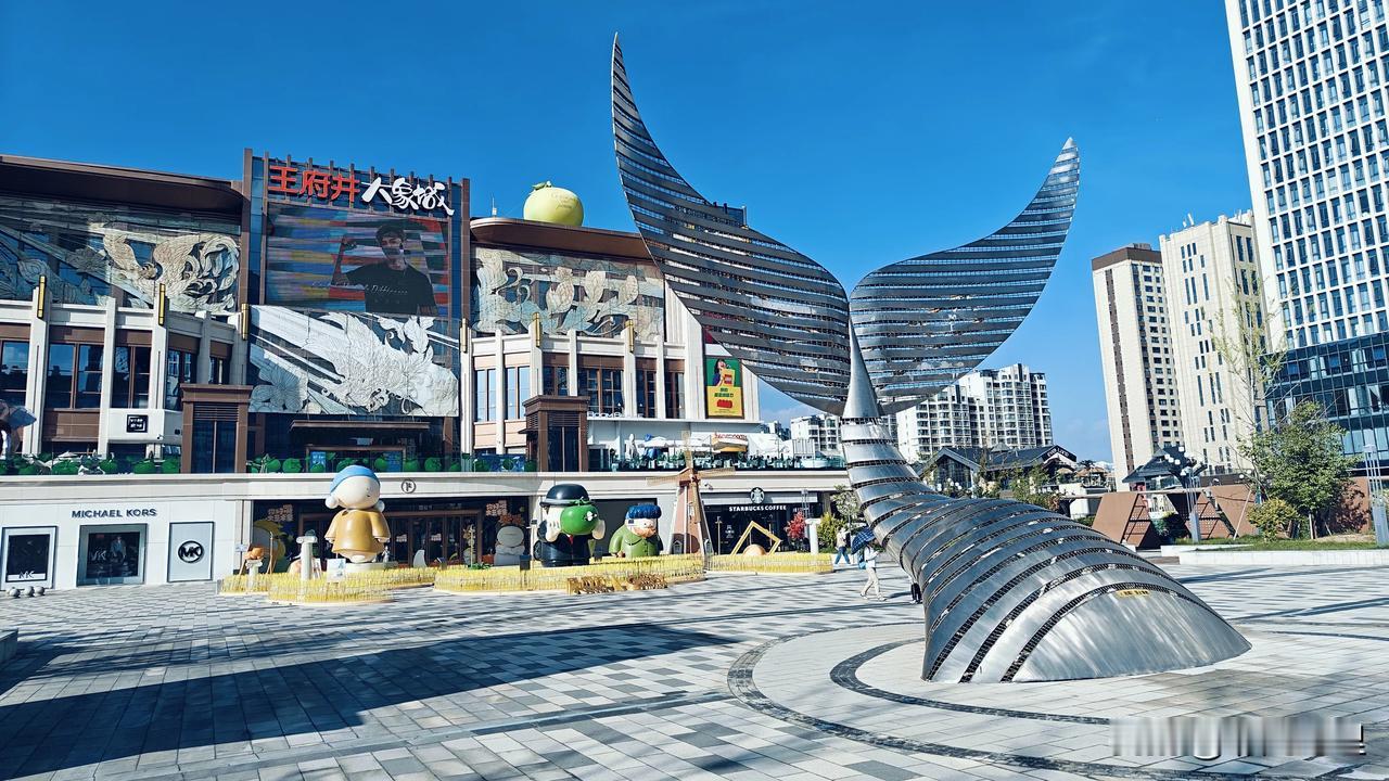 青海日记——第二天，天气阴、小雨转晴

吃过早饭，就开始了，来青的正式培训，讲了