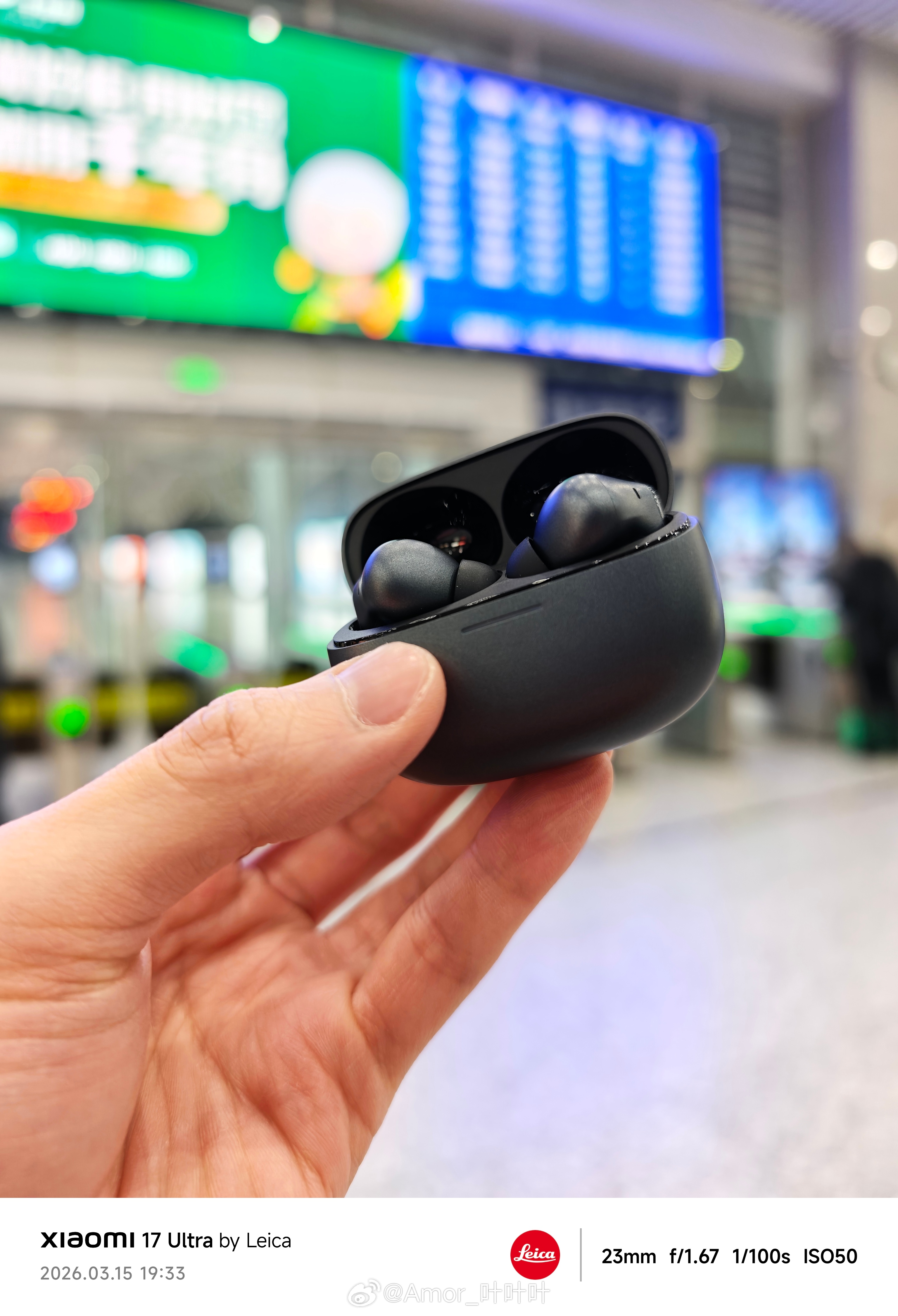 前两天通勤忘带 Xiaomi Buds 5 Pro WiFi 版，随手抓了个 R