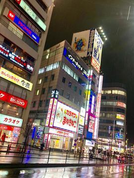 把亚洲各国民众对日本的观感放在一起比较，会看到一种耐人寻味的温差：东南亚社会普遍