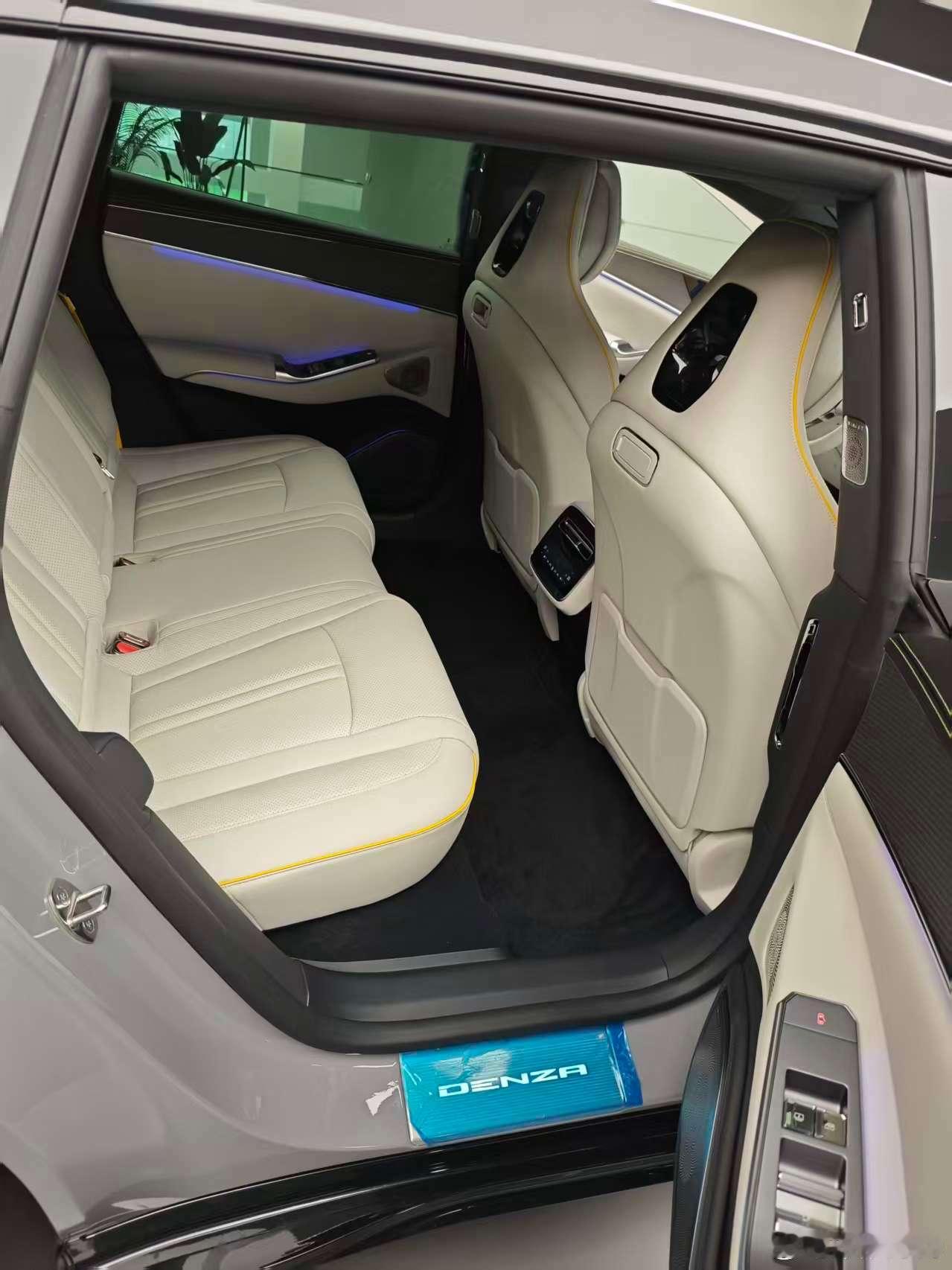 何为GT？全新腾势Z9GT踏雪白 腾势