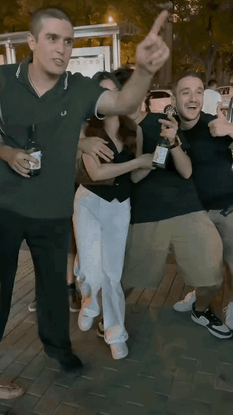 如果换成国男这种接触一般判几年？ ​​​