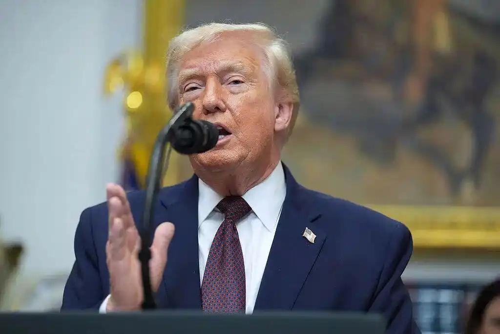 美国又撂挑子不干了？当地时间1月7日，特朗普签了份备忘录，这波操作，简直是想改写