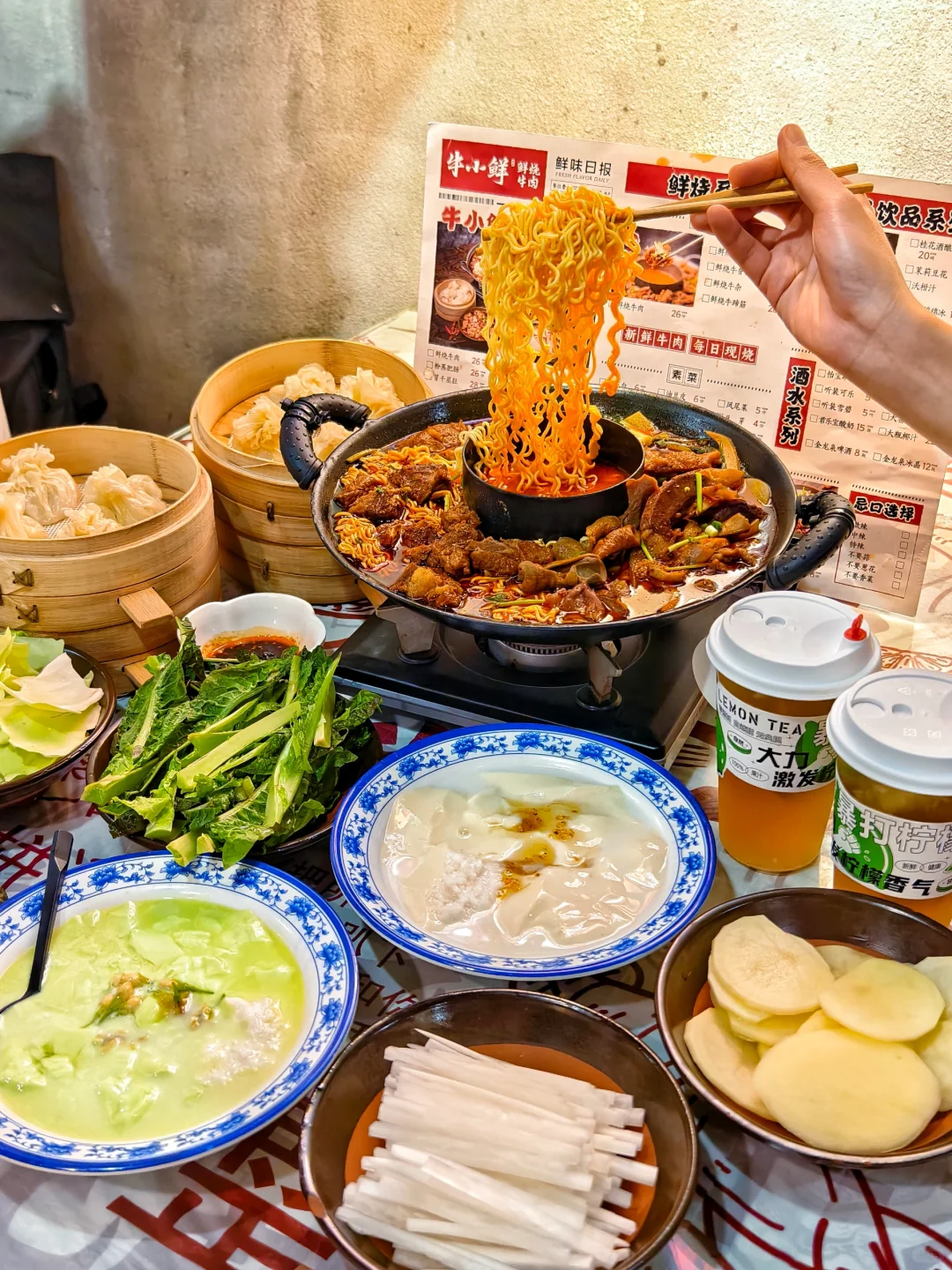 江汉路！新开的！人均30牛肉吃到撑！
