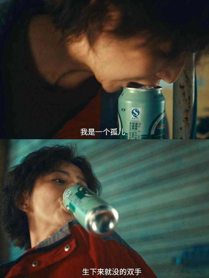 #佟丽娅水灵灵的眼神刀到我了# 她的眼睛里有月光的温柔，每一次的眨眼都如同月光洒