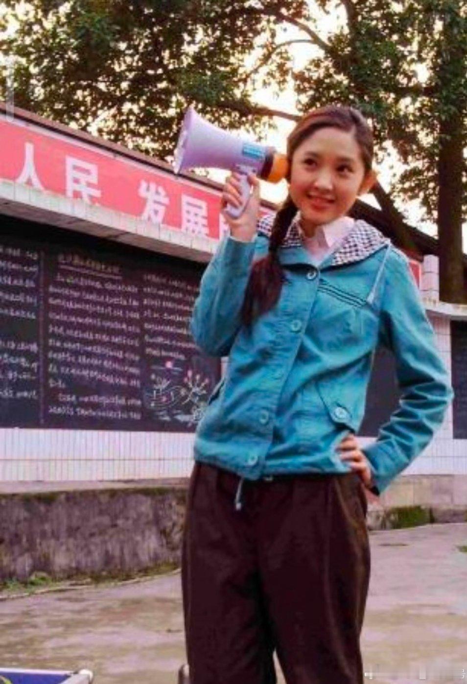 17年前的唐艺昕好可爱怪不得张若昀那么爱她 