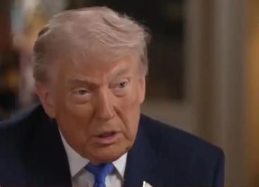 特朗普强硬表态：绝不穿防弹衣，绝不向暴力危险低头。
 
高端宴会本是名流云集的轻