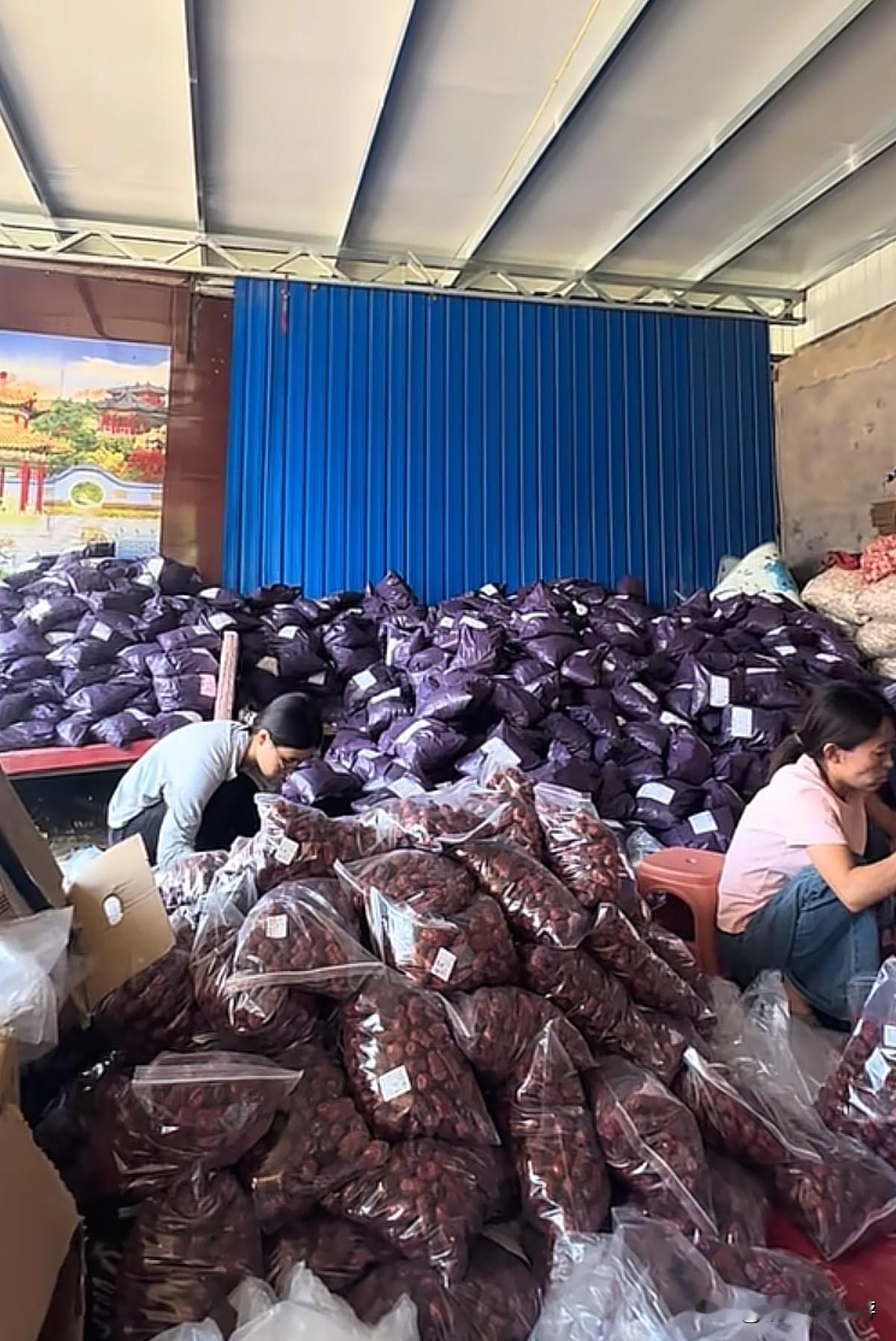 电商改变了我的命运，也让我看到了前途一片光明。
大家好，我是一位48岁的中年大叔