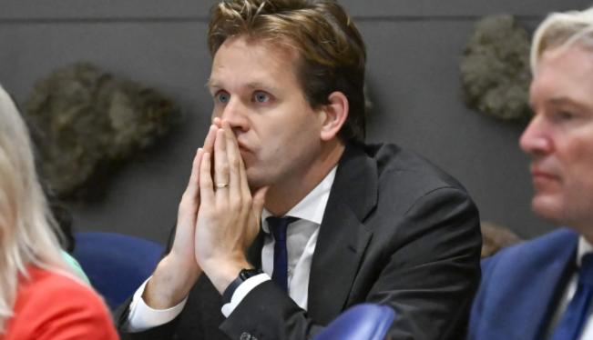 中方终于出手了，
12 月 17 日，中方正式发布最终裁定：从即日起，对原产于欧