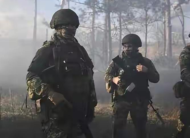 俄军在24小时之内对苏梅州发起猛烈的攻击，虽然乌军在奋力的抵抗，可是由于缺少重型