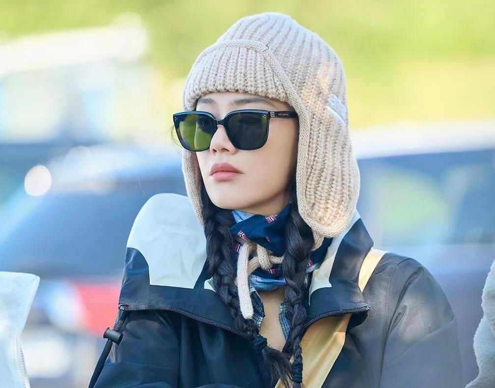 看《花少》被马思纯征服！不是演技不是导游能力，是她那颗澄澈滚烫的心
 
追《花少