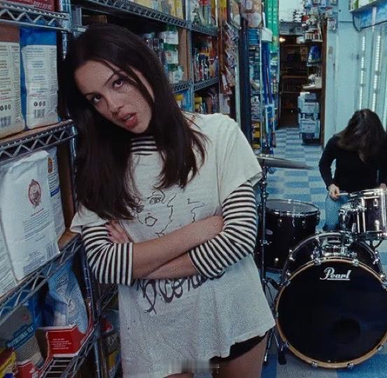 OliviaRodrigo 【Olivia Rodrigo新歌《stupid s