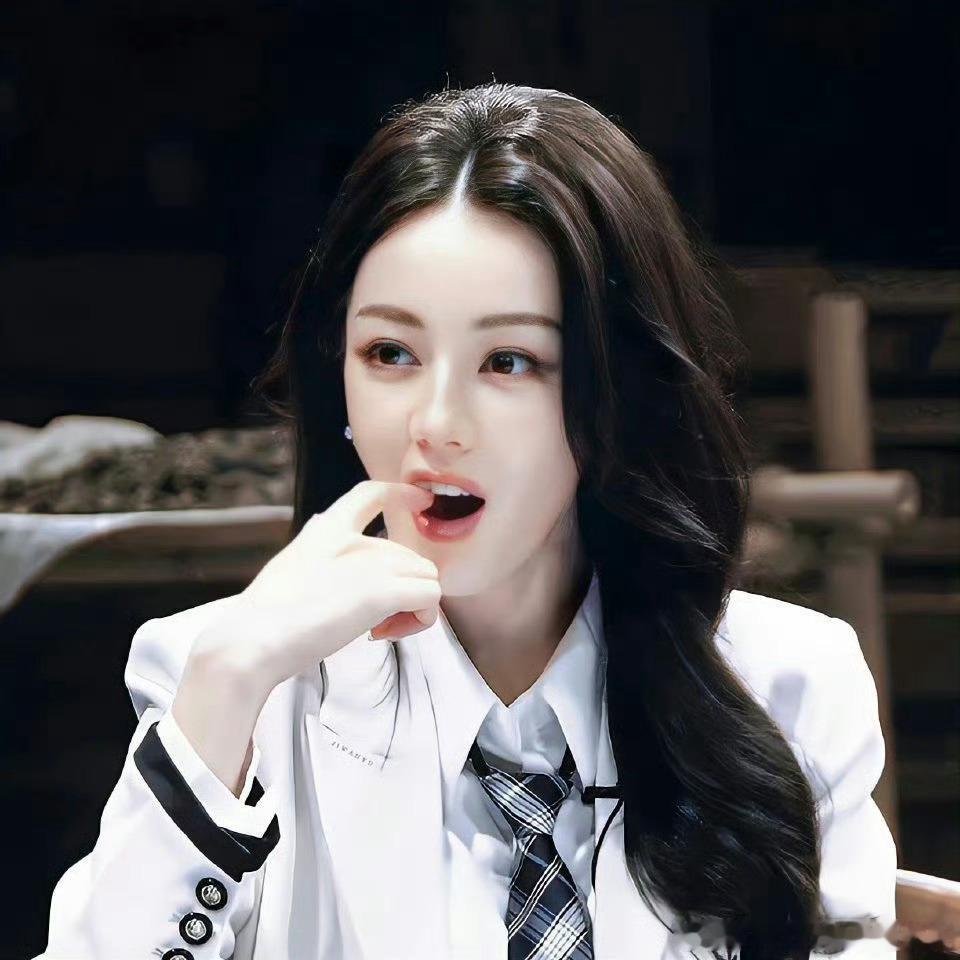 粉丝啊，总希望自担科班出身既能获得主流奖项和专业人员肯定，又能有极高的路人缘；既