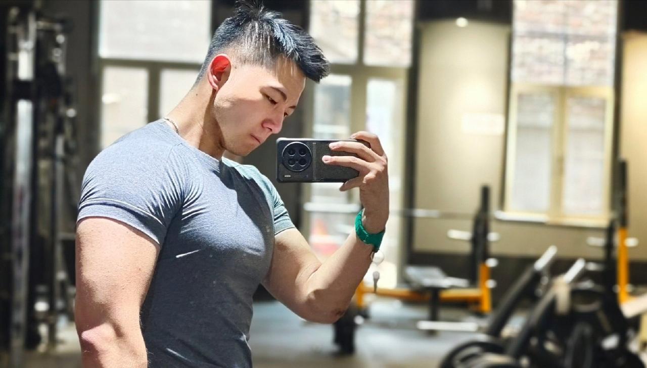 为什么有的年轻人喜欢肌肉男