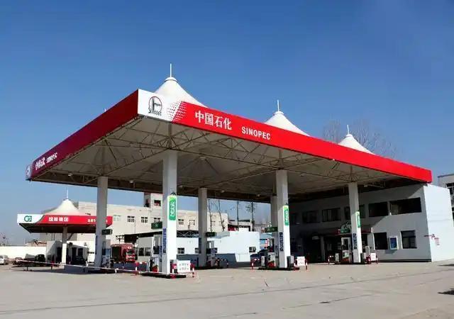 国家税务总局规定：2026 年 11 月 1 日起全国加油站全面推行新规。
说白
